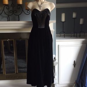 Laura Ashley black velvet beaded formal dress